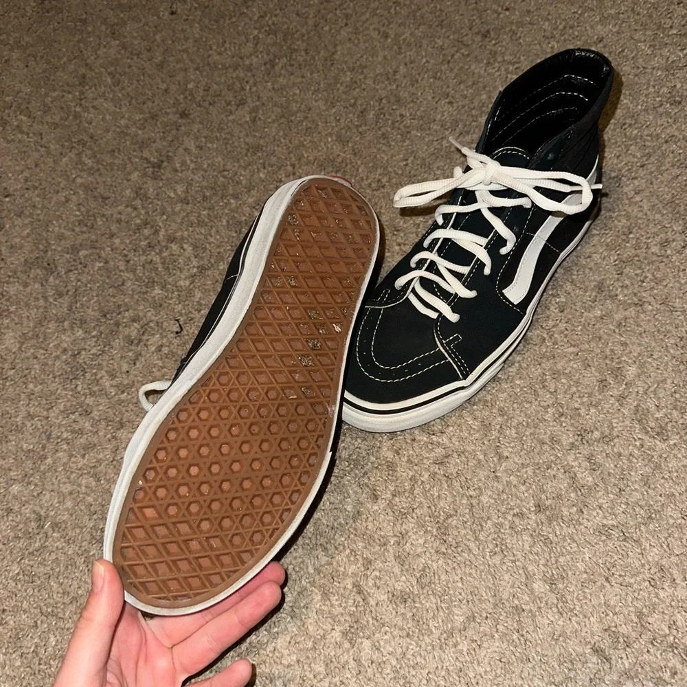 Hi-Top Vans - Picture 6 of 8